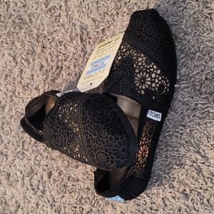 Toms flats - new with tags